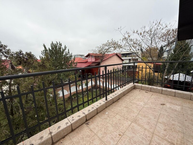 Baneasa De inchiriat Vila 6 camere Ion Ionescu de la Brad Plan Secund