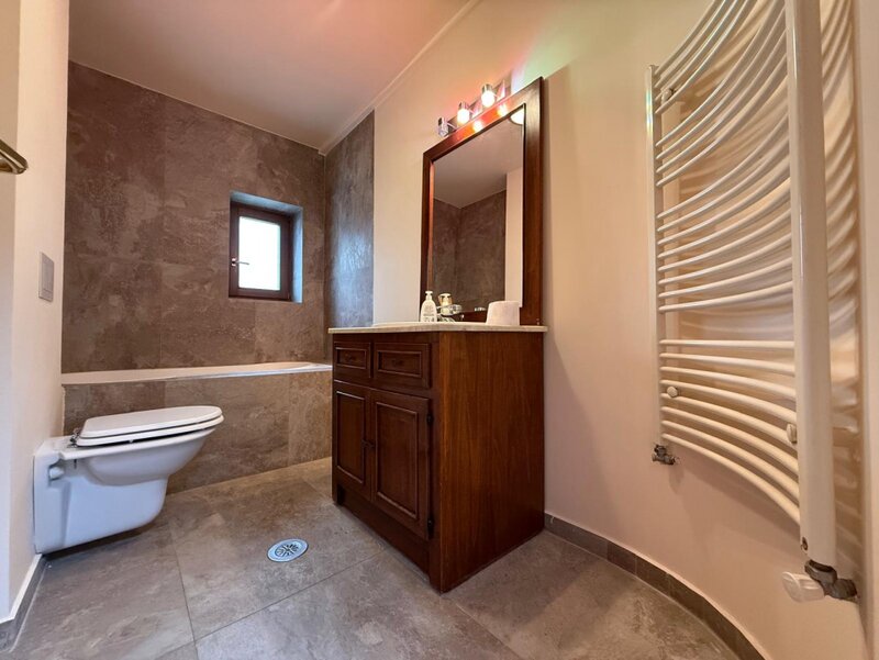 Baneasa De inchiriat Vila 6 camere Ion Ionescu de la Brad Plan Secund